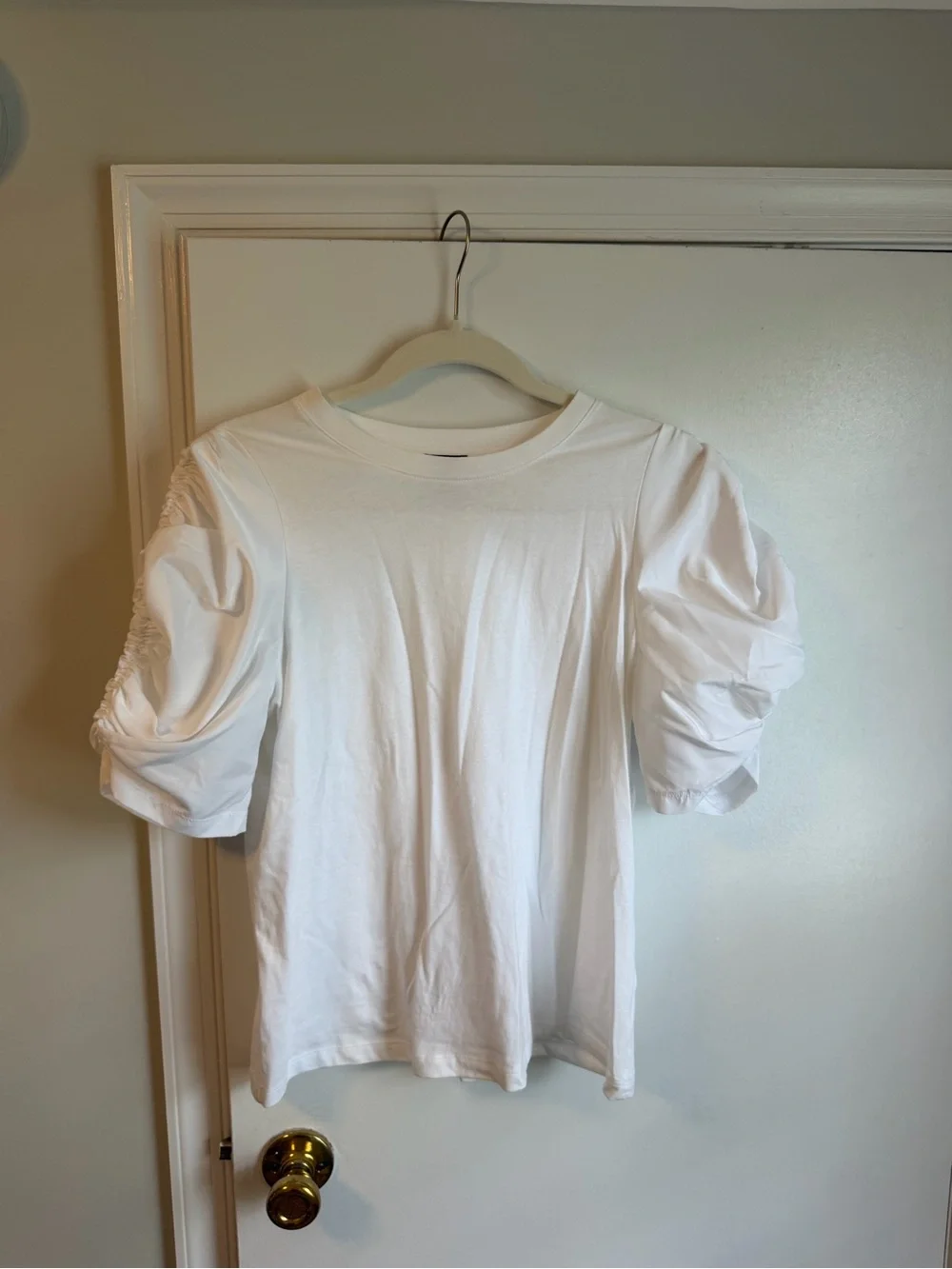 EXPRESS Ruffle Top - Picture 1 of 3